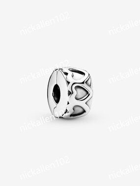 Pandora Band of Hearts Clip Charm